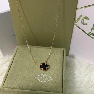 Van Cleef & Arpels necklace